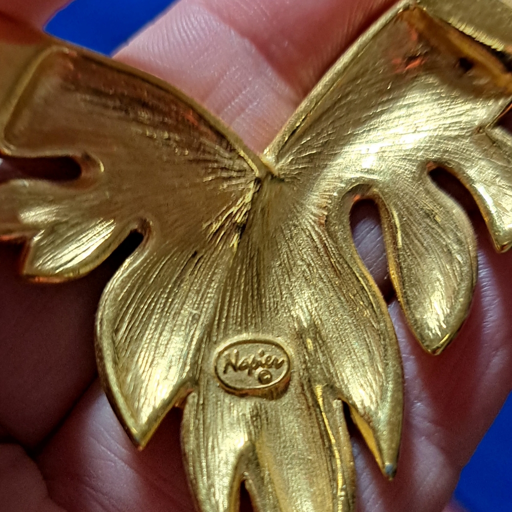 Napier Gold Necklace with Leaf Design - Picture 5 of 6
